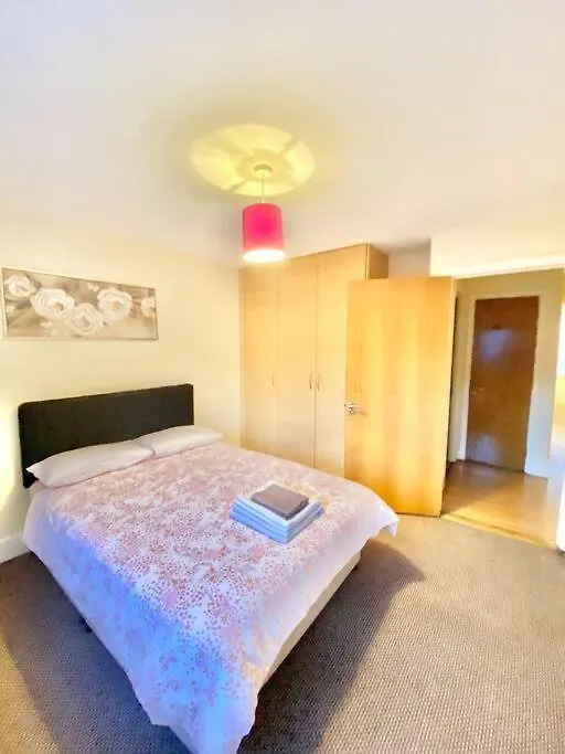 2 Bed Apartment In City Centre Dublin Ireland
