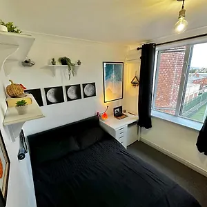 Habitación en casa particular Custom House, 1 Room, 1, Dublín