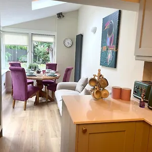 Holiday home Fashionable Chic Townhouse In D4, Dublin